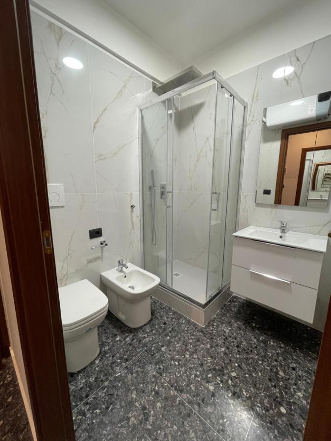 Due Passi Dal Mare Hotel Savona Kültér fotó