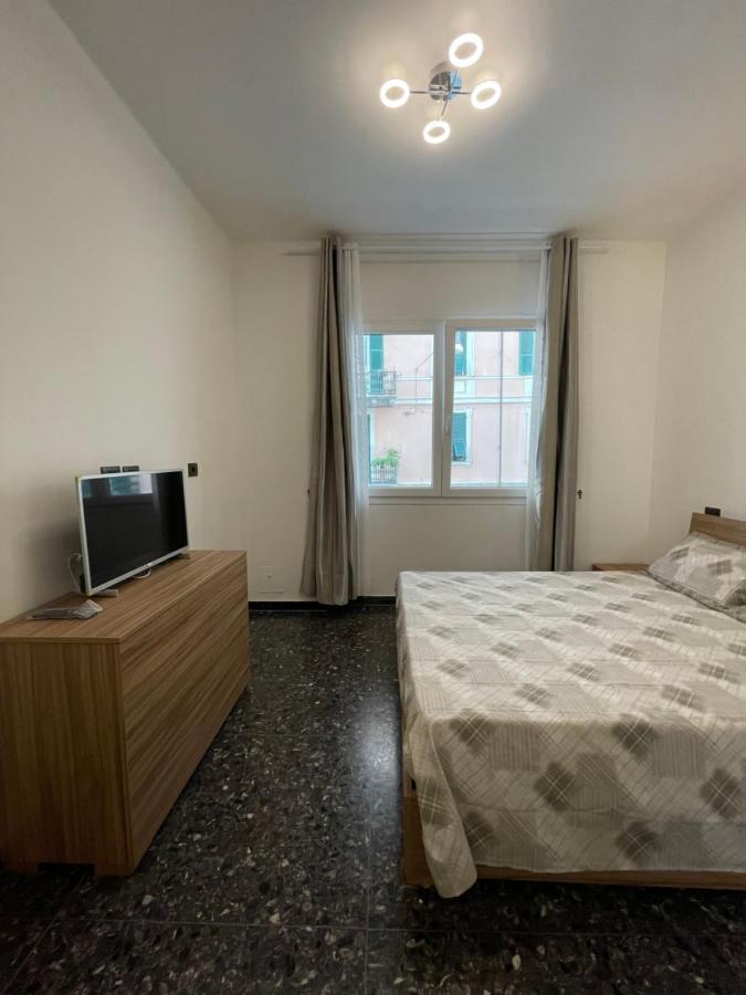 Due Passi Dal Mare Hotel Savona Kültér fotó