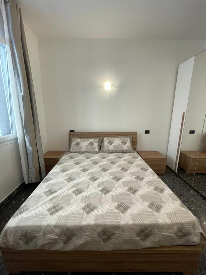 Due Passi Dal Mare Hotel Savona Kültér fotó